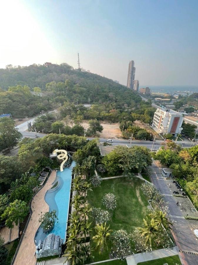 Unixx Condo Pattaya Near Walking Street Exterior foto