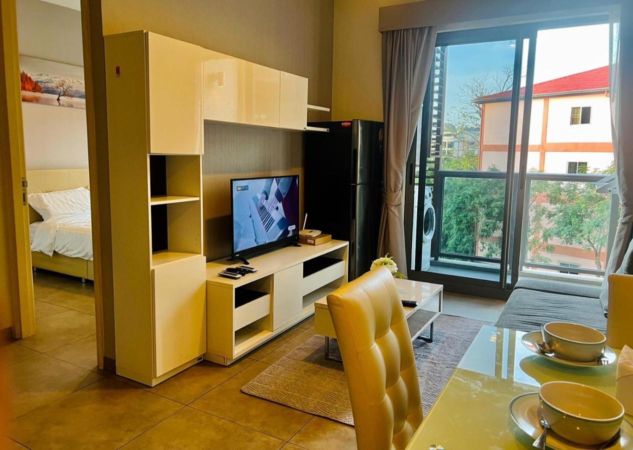 Unixx Condo Pattaya Near Walking Street Exterior foto