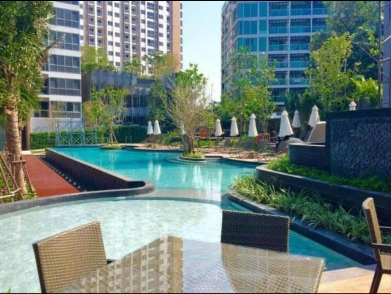 Unixx Condo Pattaya Near Walking Street Exterior foto